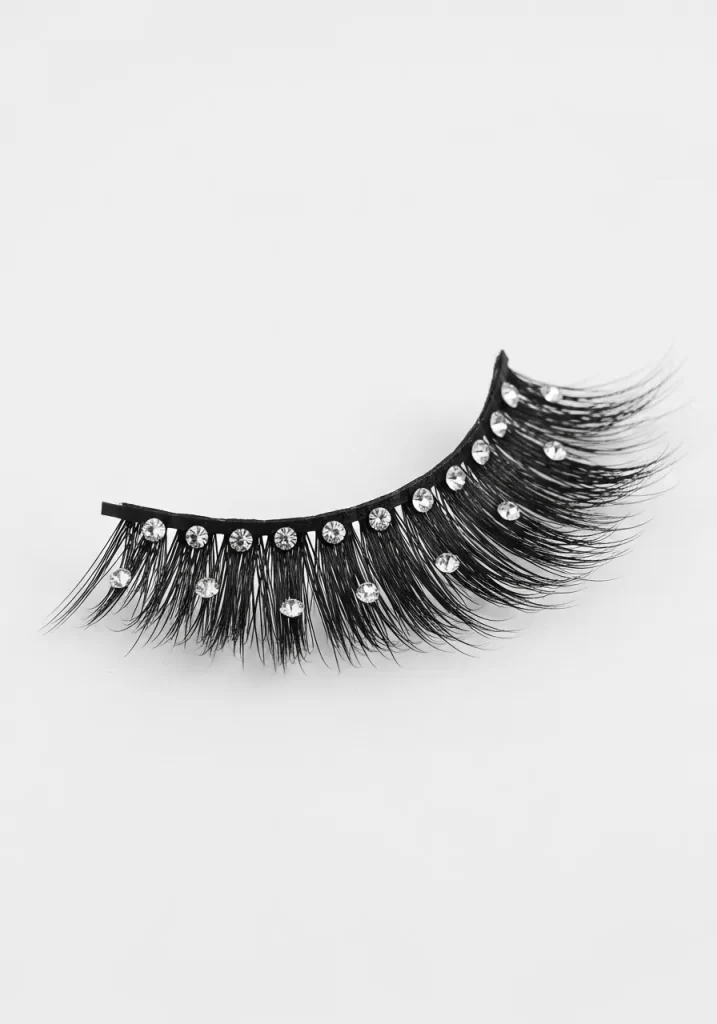 False Lashes False Lashes