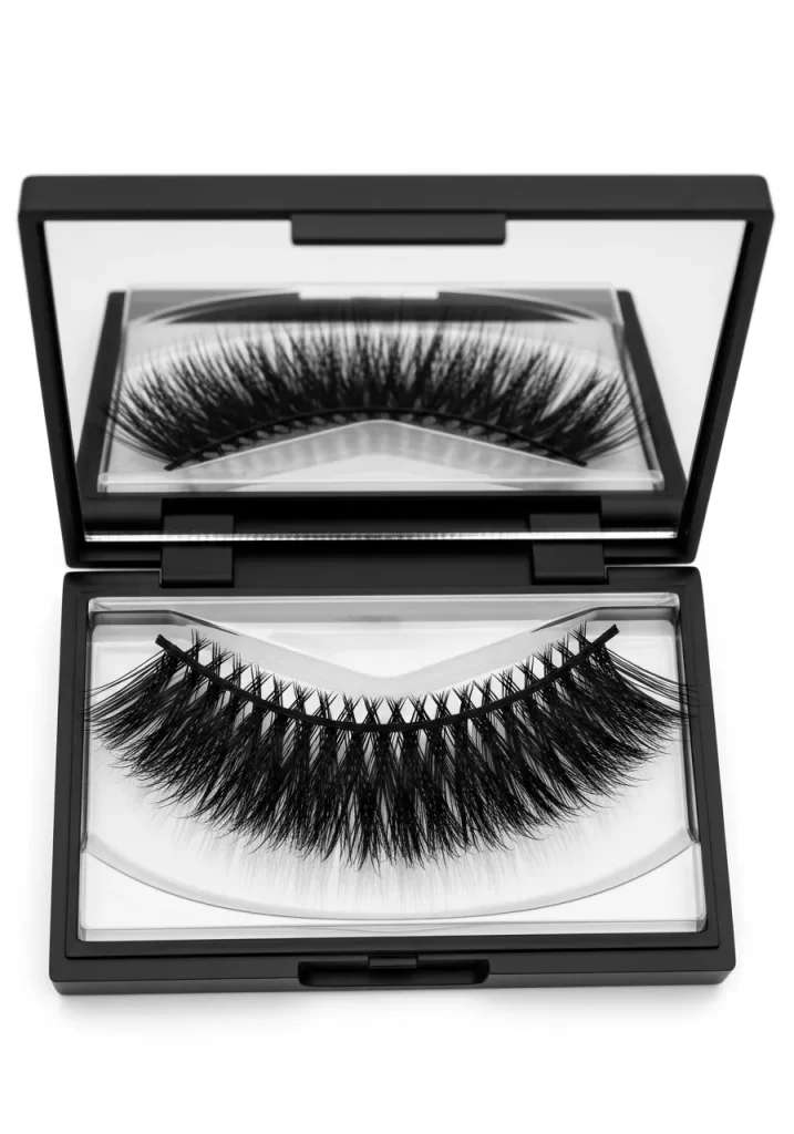 False Lashes False Lashes